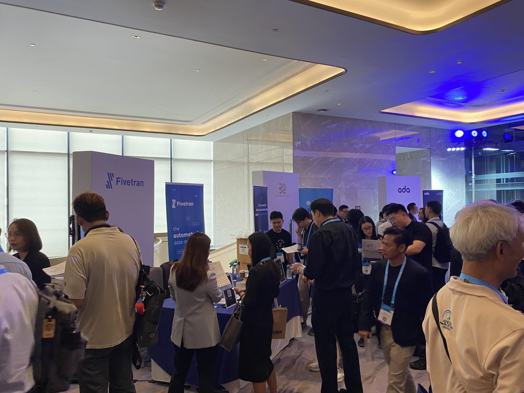 Snowflake Data for Breakfast Bangkok 20260423 01