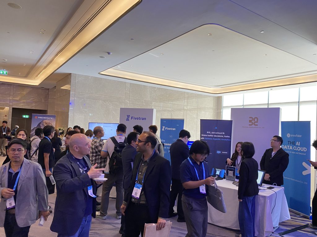 Snowflake Data for Breakfast Bangkok 20260423 04